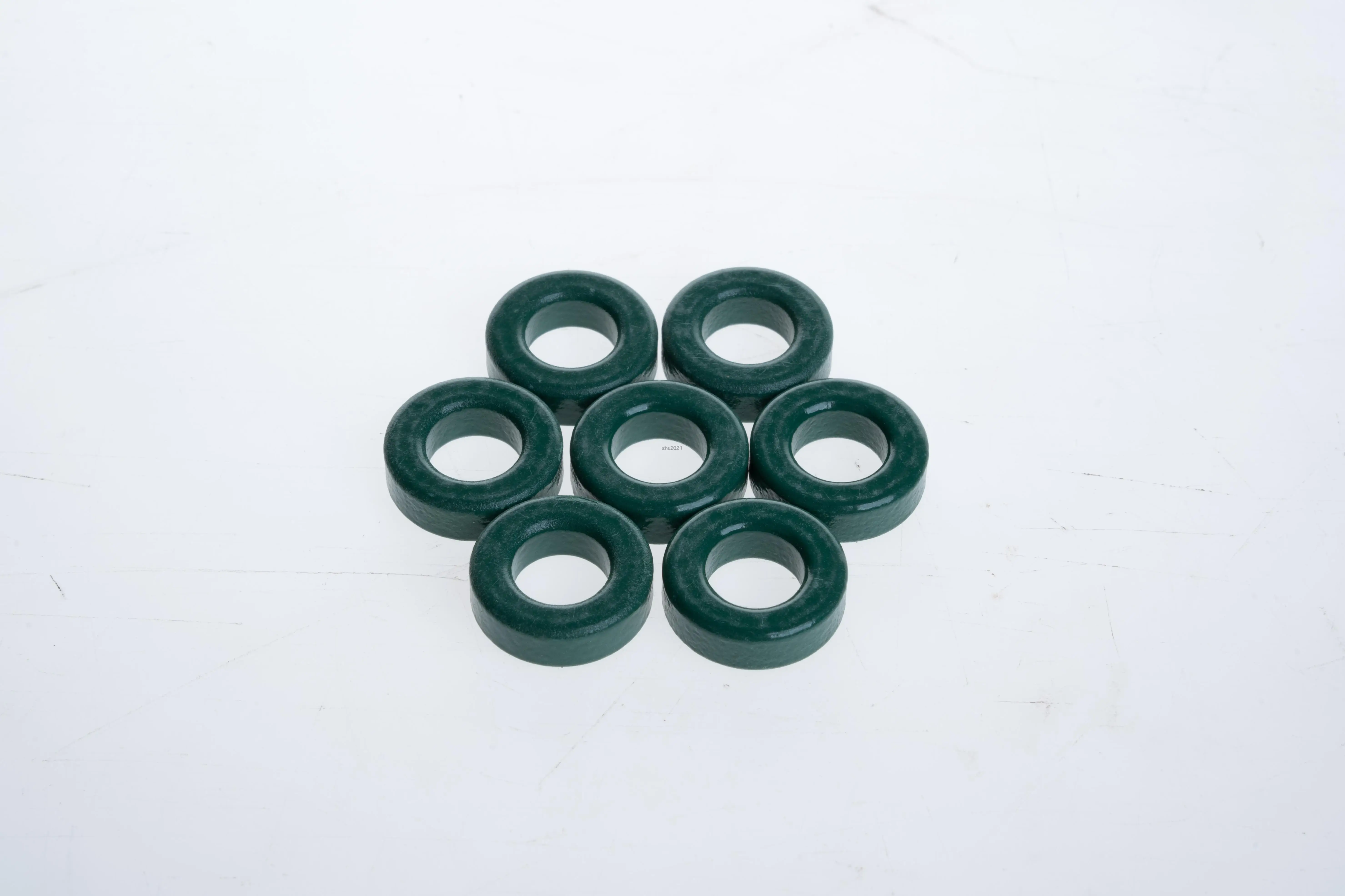 

Индуктор ферритовый T25X10X15G-10 10 шт