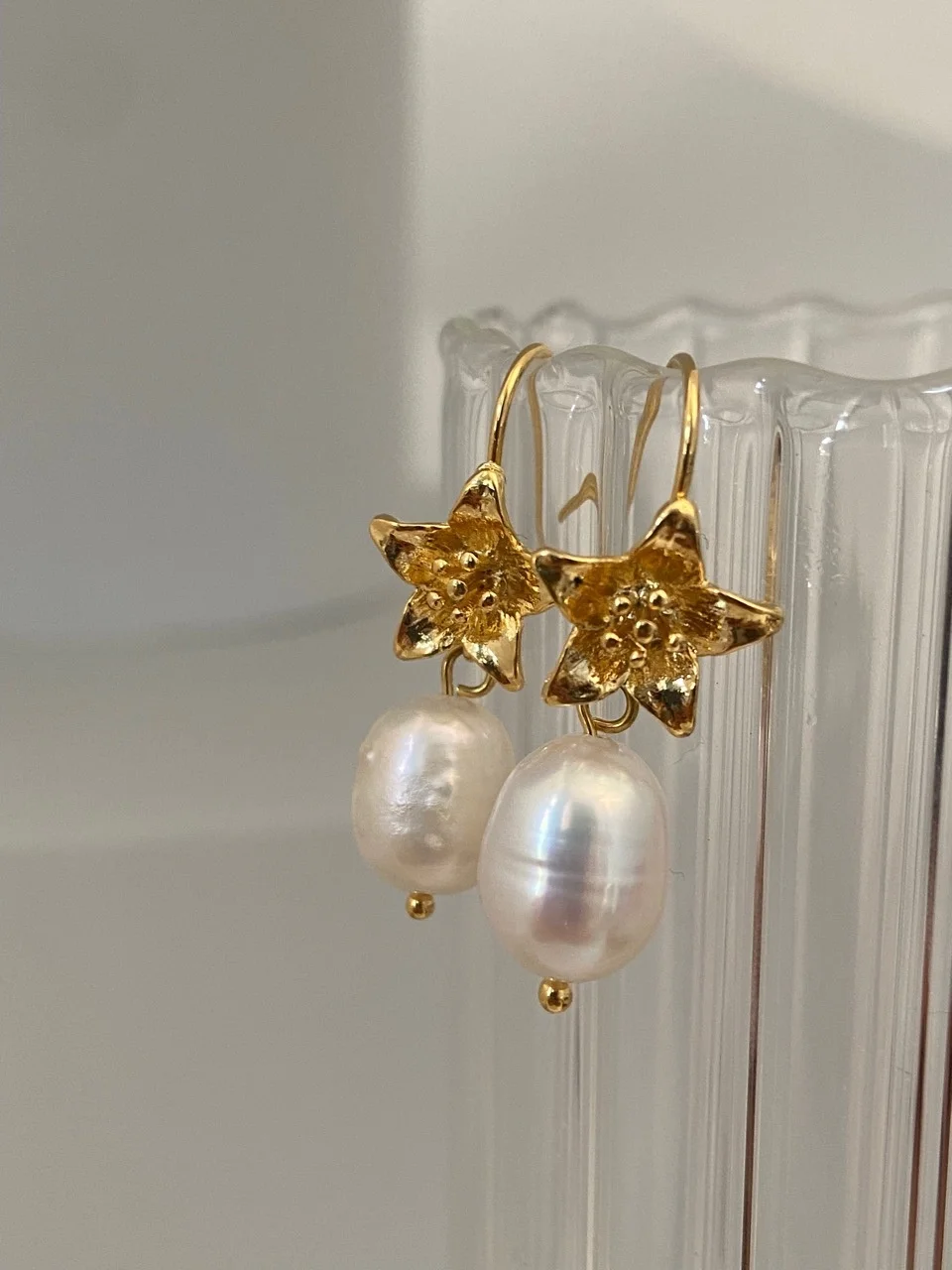 

181 French 3D Flower Tassel Freshwater Bead Pendant No Hook Short Women's Earrings 92 Pin E4/9