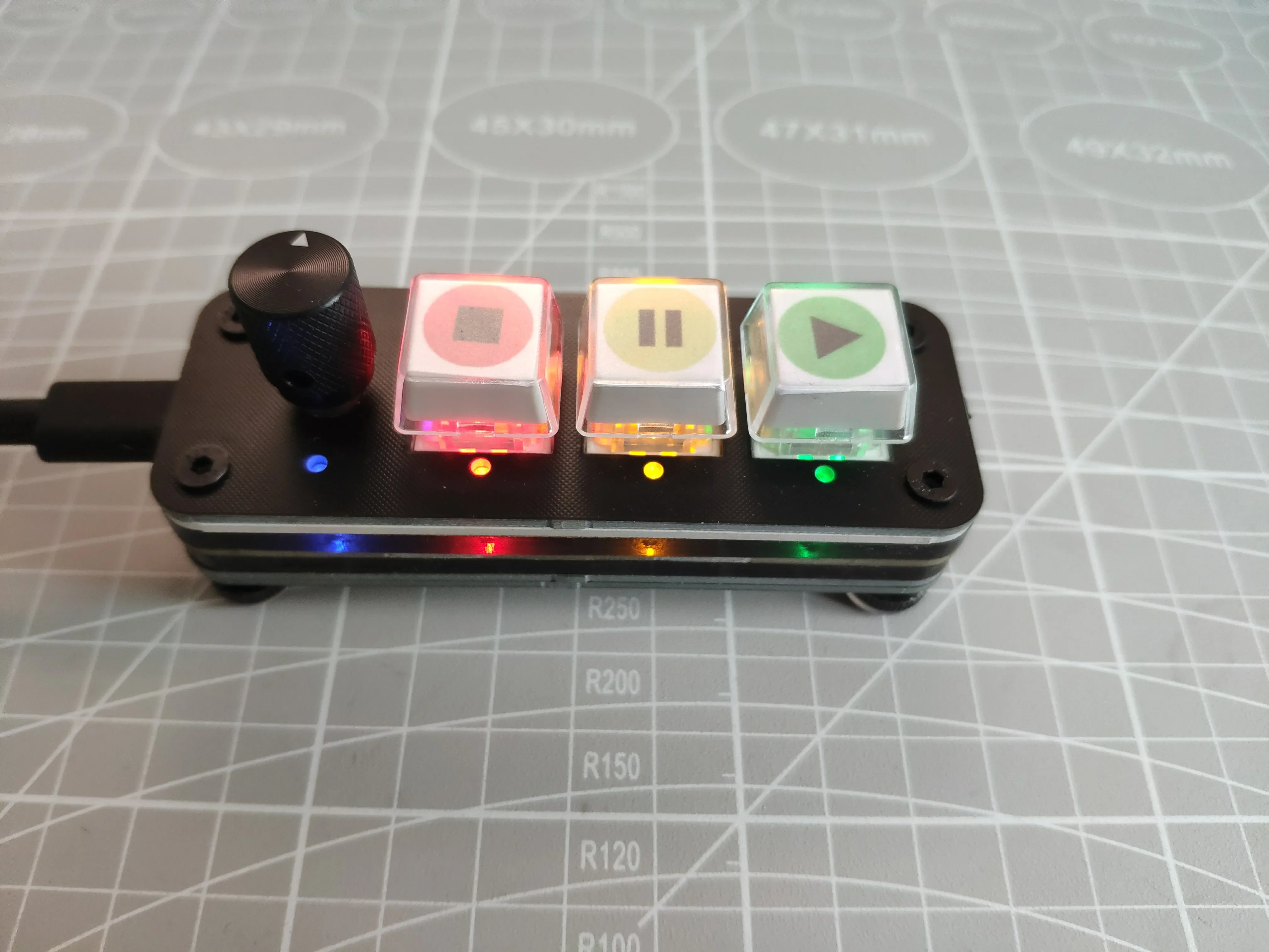 Медиаконтроллер QLAB Медиа-клавиатура Профессиональный контроллер 3-клавишная