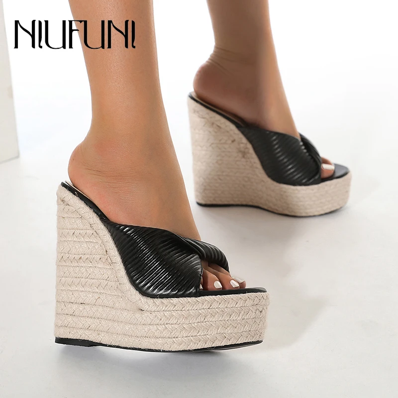 

NIUFUNI New Summer Peep Toe Platform Rattan Grass Woven Women's Slippers Fashion Simple Hemp Rope Slides Slip On Sandals Outdoor