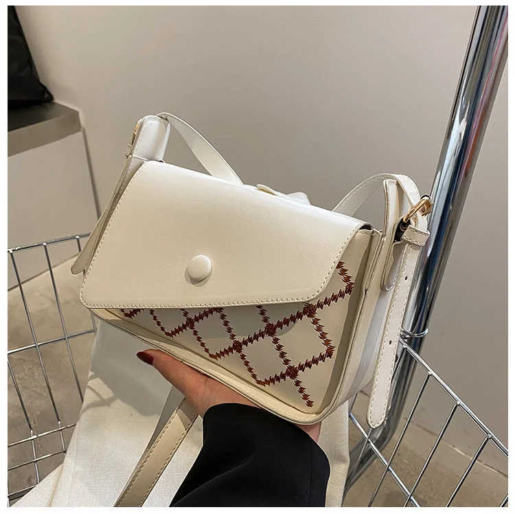 

Foreign style design sense armpit bag female 2022 new trend texture color matching fashion Single Shoulder Messenger small