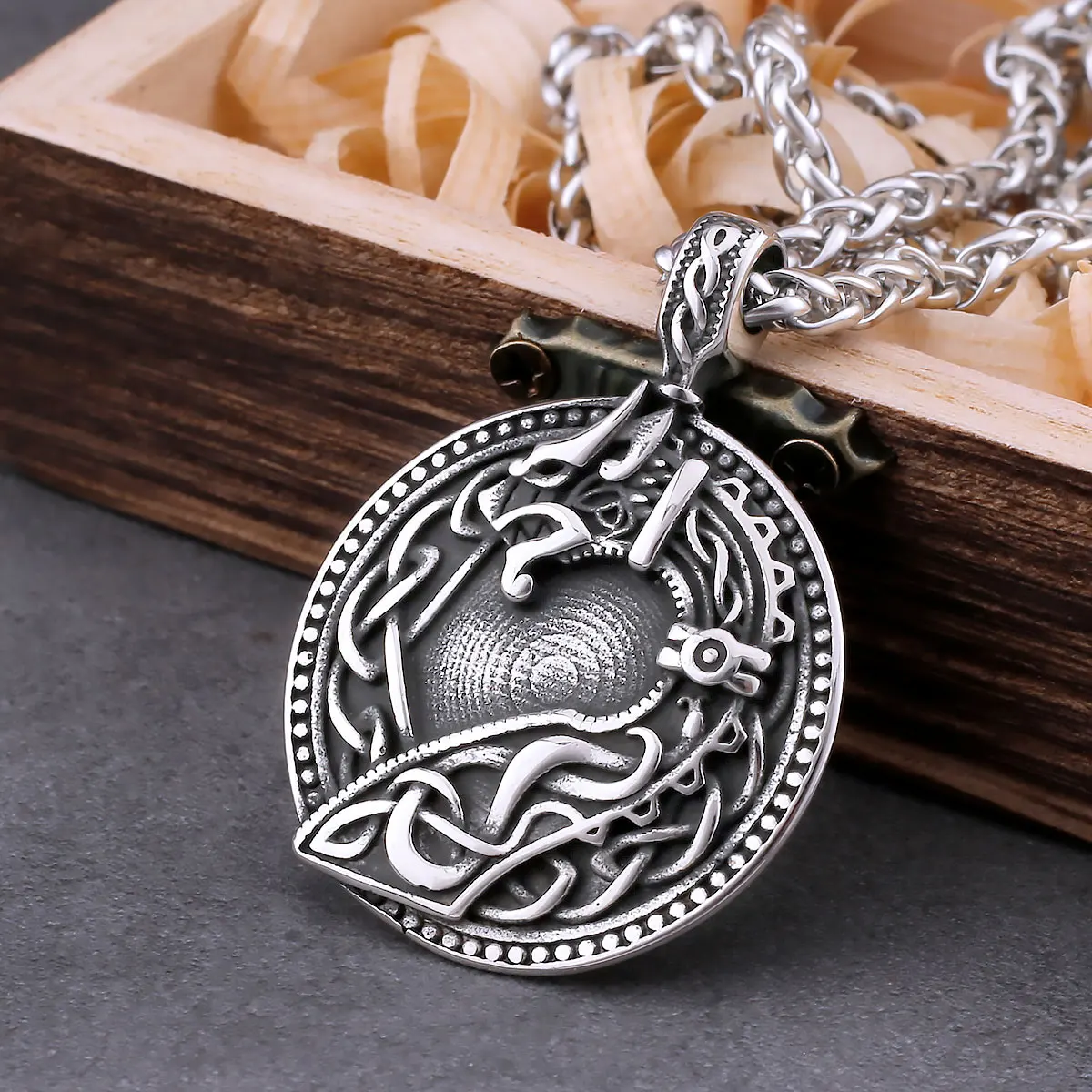 

Trendy Viking Celtic Dragon Necklace Men's Vintage Hip Hop Punk Biker Pendant Necklace Odin Amulet Vintage Necklace Jewelry Gift