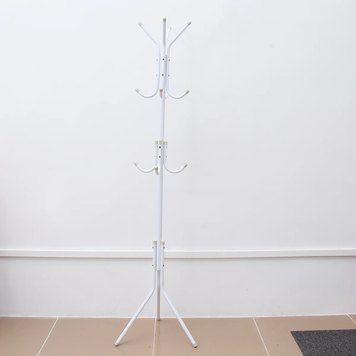 

Iron Coat Stand Tree Holder Hanger Tree Branch Hat Rack 12 Hooks Clothes Organizing Rack for Home Bedroom (White)