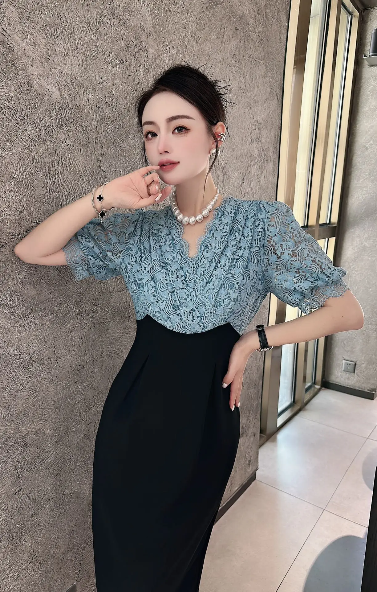 

Новинка весна-лето 2023 женская одежда кружевное строченное платье 0730