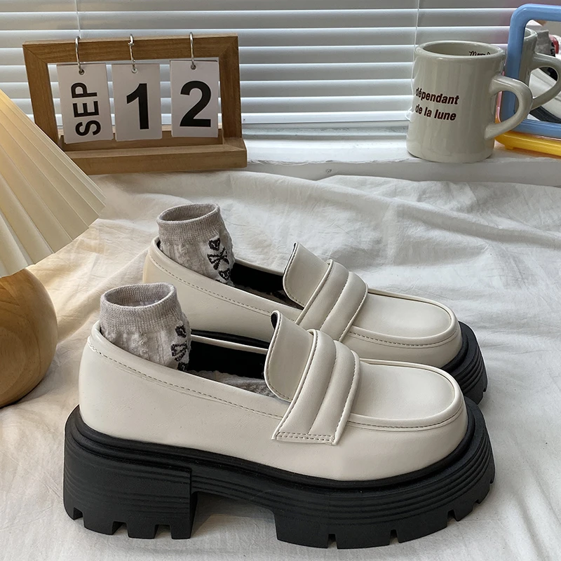 

Кроссовки женские в британском стиле, повседневные туфли-оксфорды на платформе, с закрытым носком, универсальные туфли в стиле ретро, осень