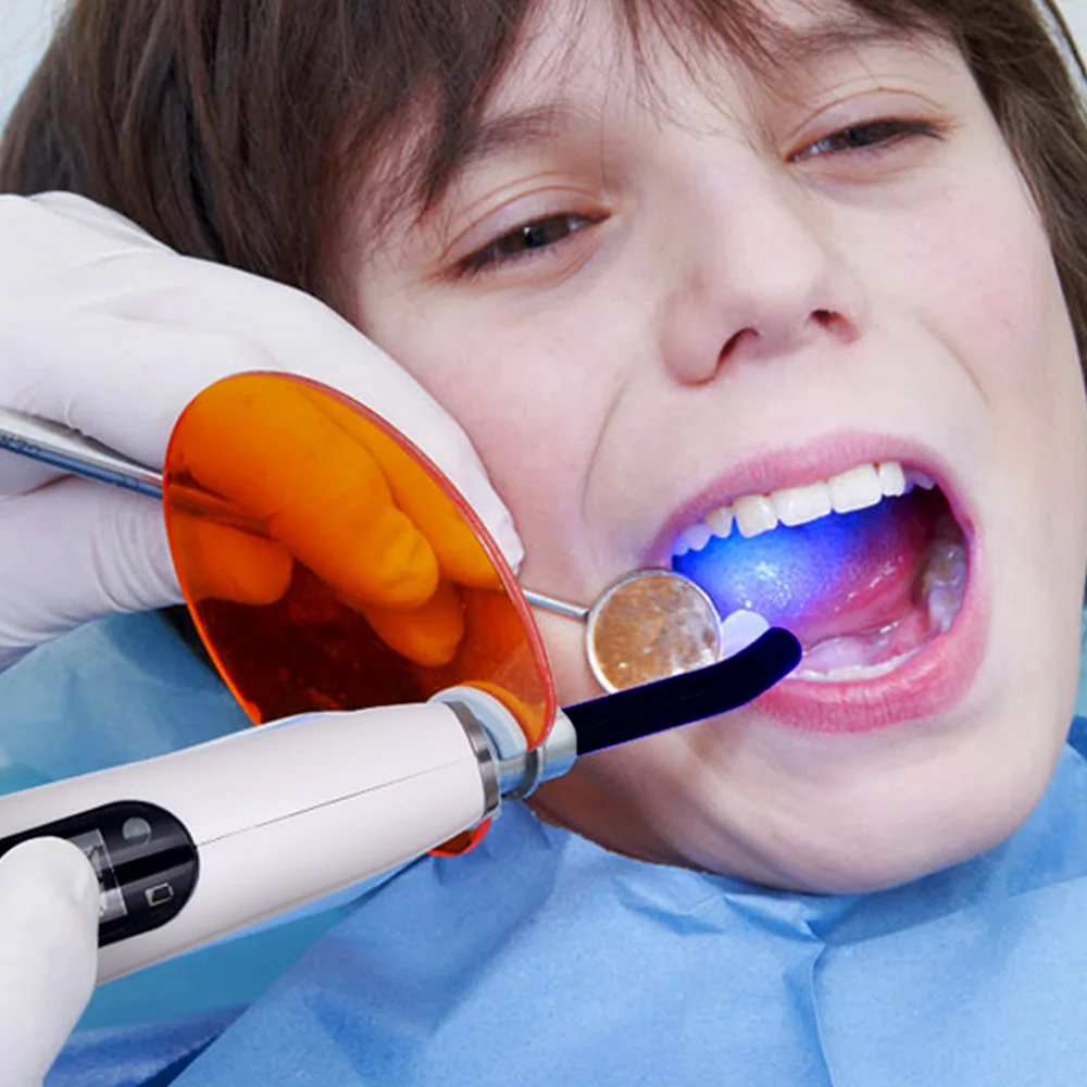 Рисунок 5 - Стоматологическая фотополимеризатор