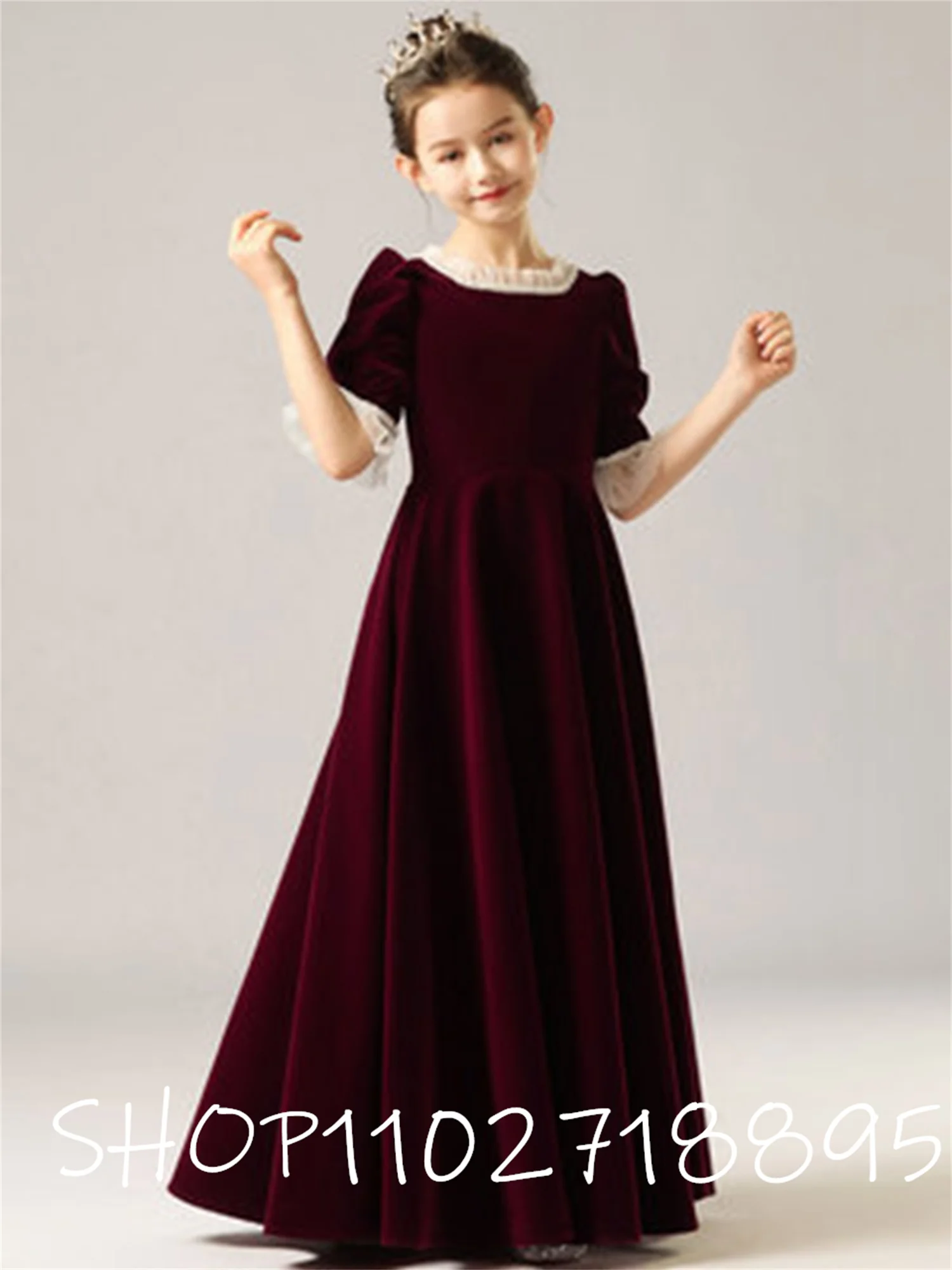 

Женское бархатное платье с коротким рукавом, с круглым вырезом