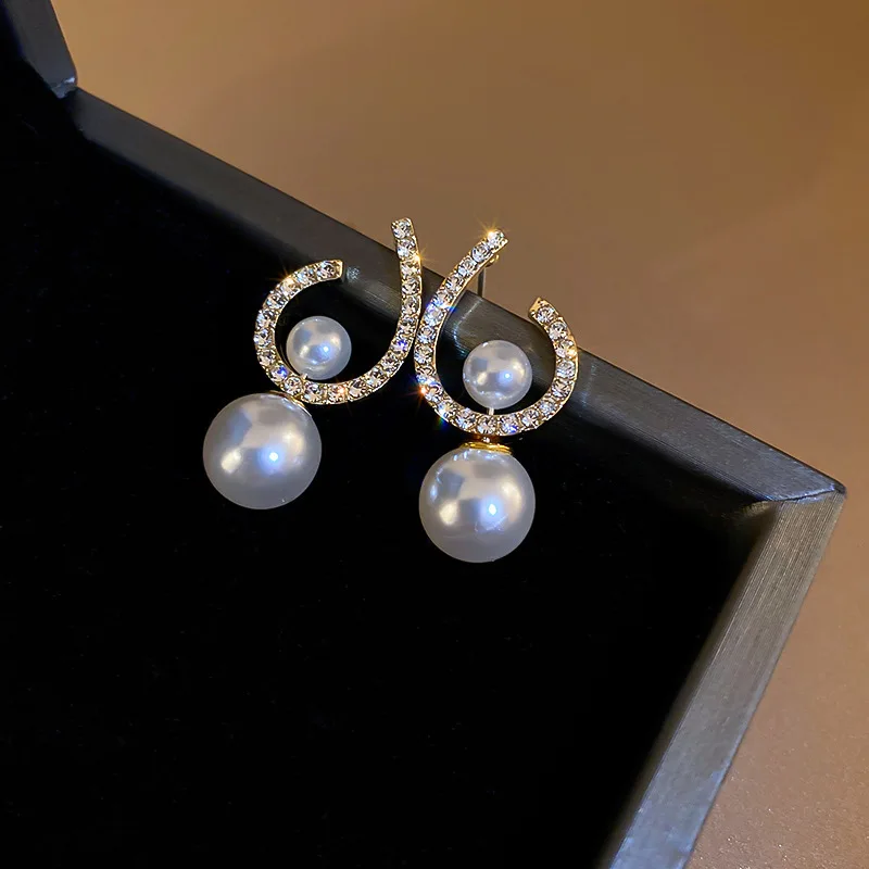 

Trendy Stud Earrings Pearl Luxury For Women Girls Metal Chain Jewelry Ladies Classic Fashion Gift Wedding Party