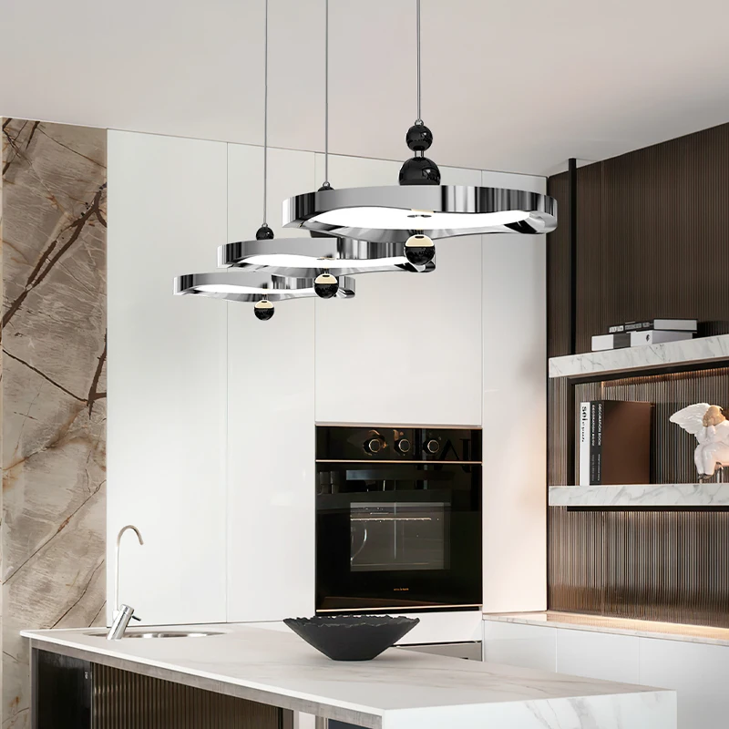 Серебряная подвесная люстра в современном стиле простой металлический