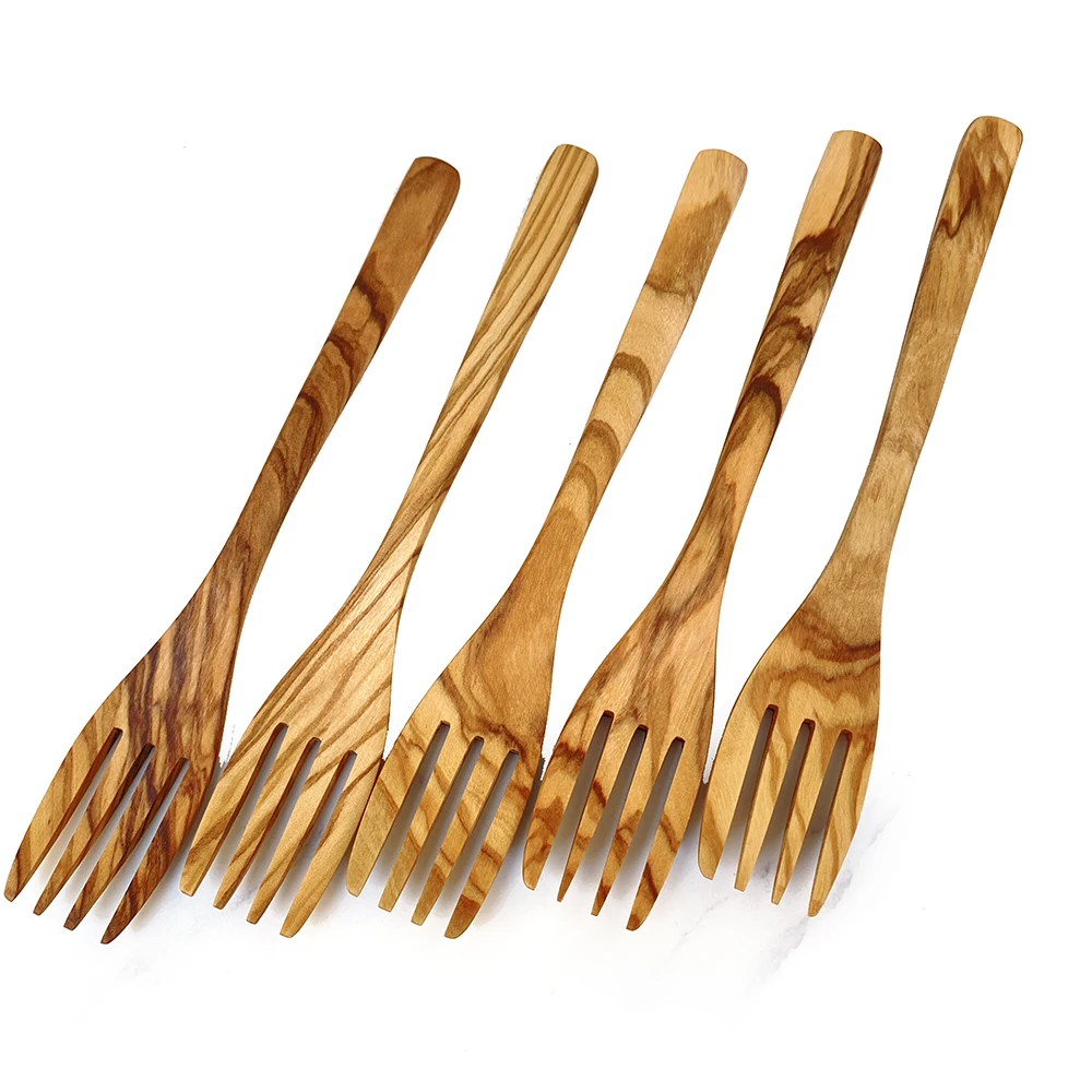 

Маленькая вилка из оливкового дерева для макаронных изделий