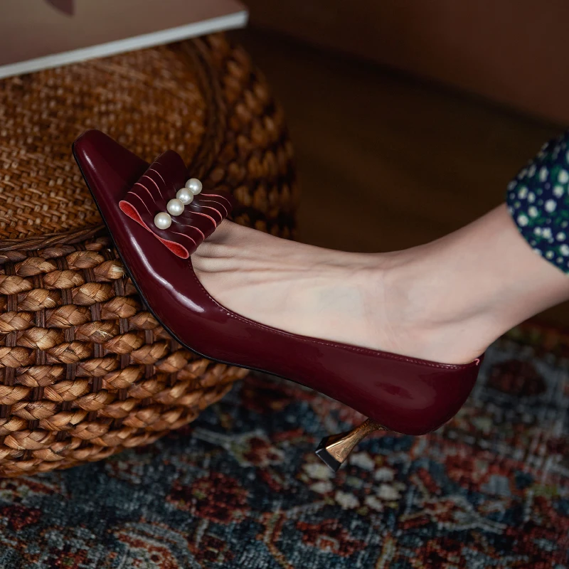 

Женские туфли-лодочки из натуральной кожи, весенние туфли из воловьей кожи с высоким каблуком и жемчугом, длина 22-2022 см, 24,5