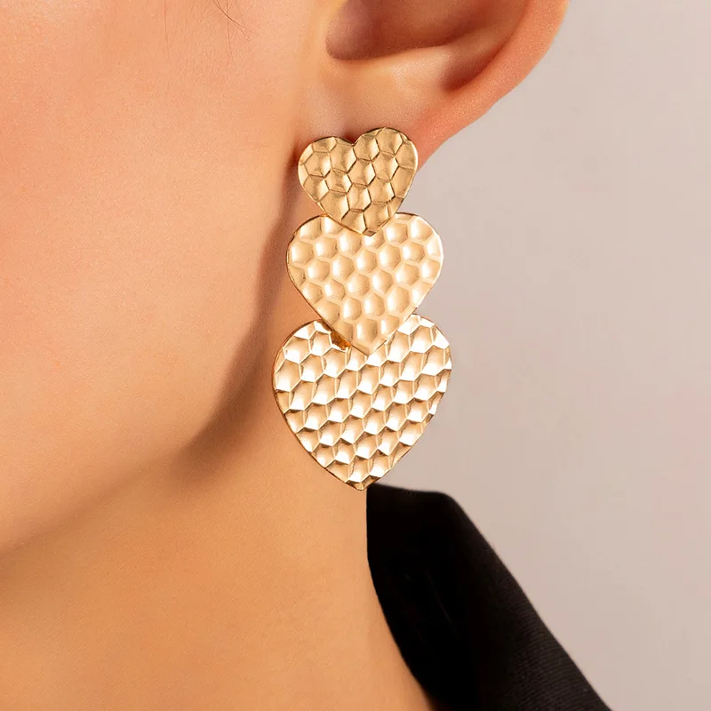 

New 2022 Heart Plaid Stud Geometric Honeycomb Earrings