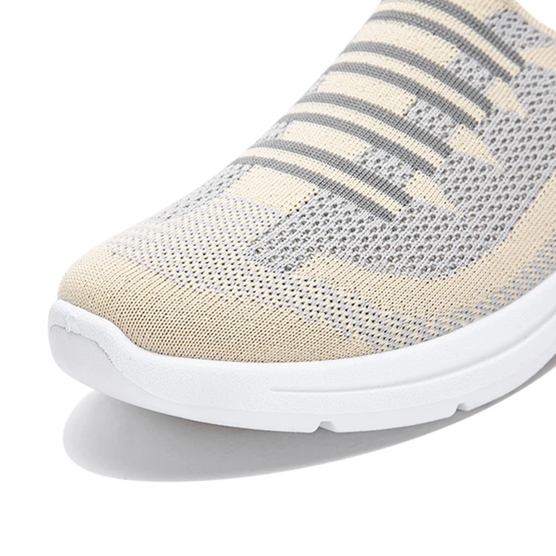 Женские повседневные туфли новые весенние и летние модные тапочки брендовые