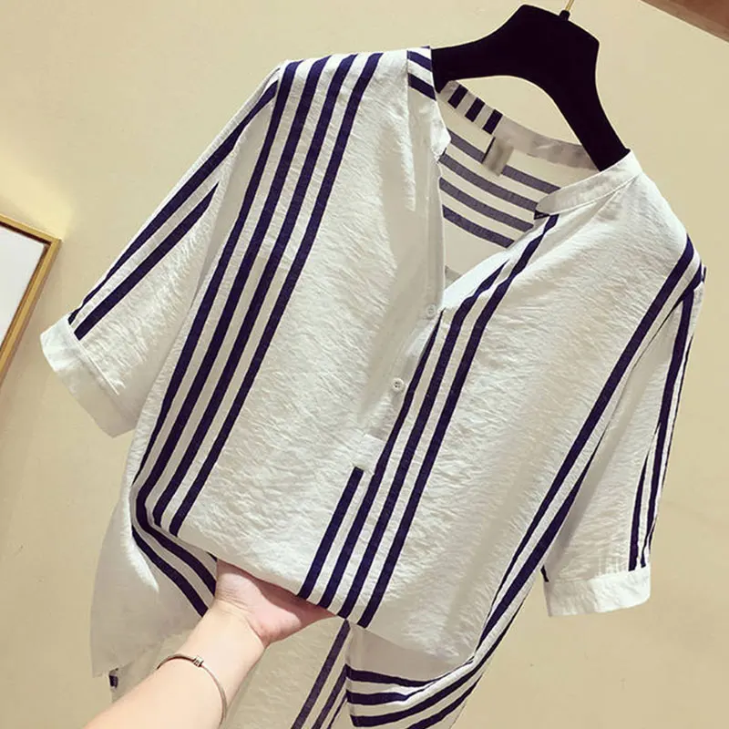 

F&je New Summer Women Shirt Plus Size Short Sleeve Loose Casual V-neck Ladies Tops Vertical Striped Blouses Big Size S-5XL D19