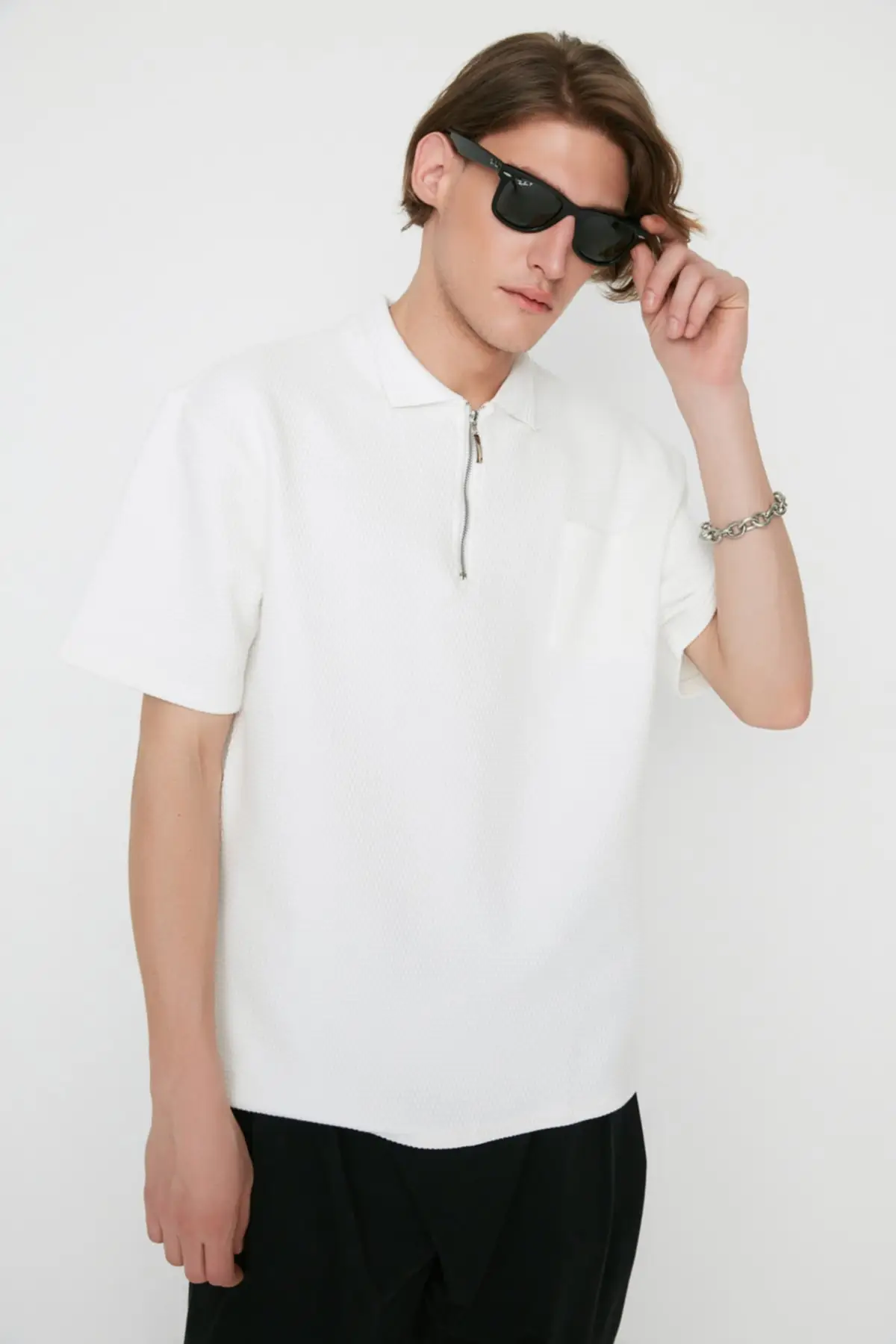 

Мужская Непринужденная футболка-поло на молнии с воротником TMNSS22PO0017