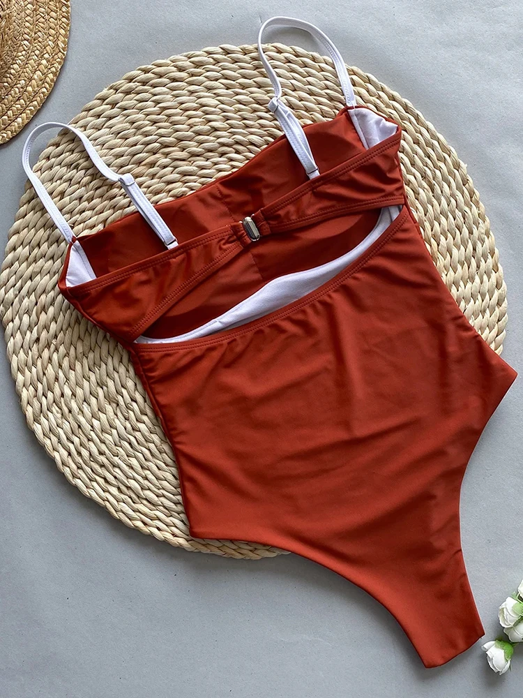 Слитный купальник OIINAA