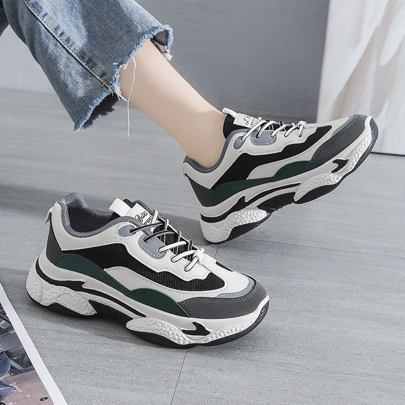 Кроссовки женские кожаные дышащие на плоской подошве белые Осень-зима 2022 | Обувь