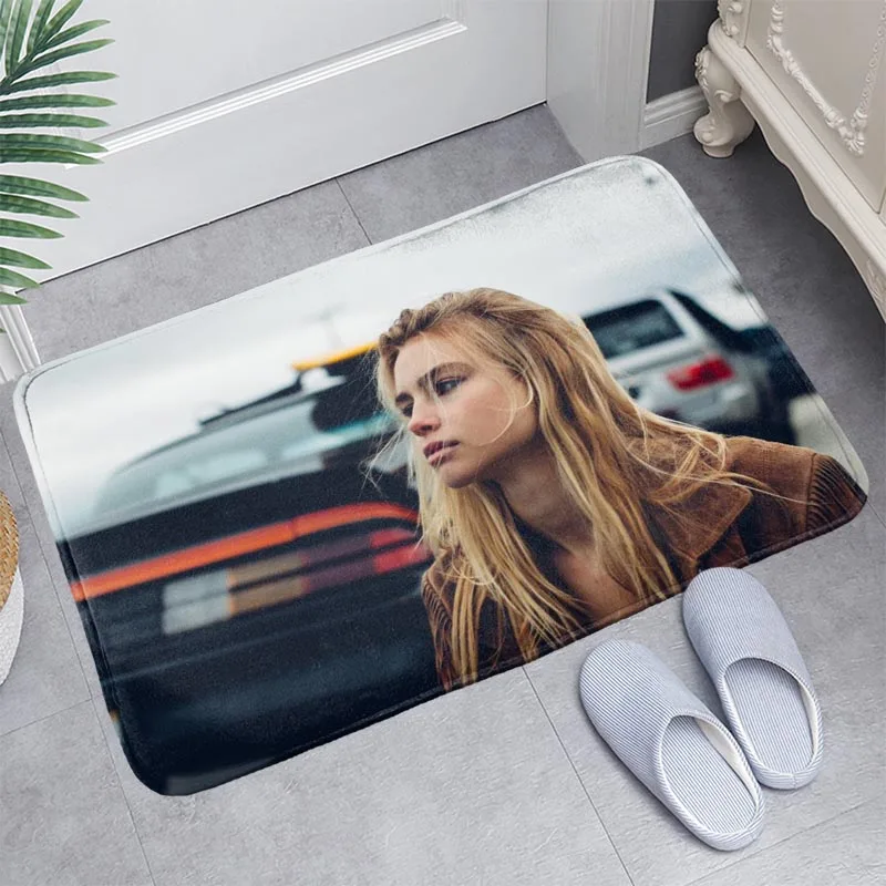 

New Arrival Lucy Fry Doormat Home Mat Machine Made Anti Slip Carpet Living Room/Hallway Bath Mat For Kids Gift