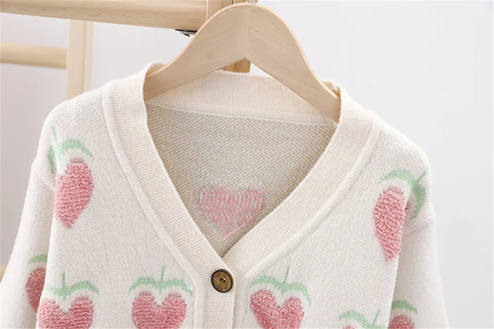 Детский трикотажный кардиган с длинным рукавом принтом сердечек |