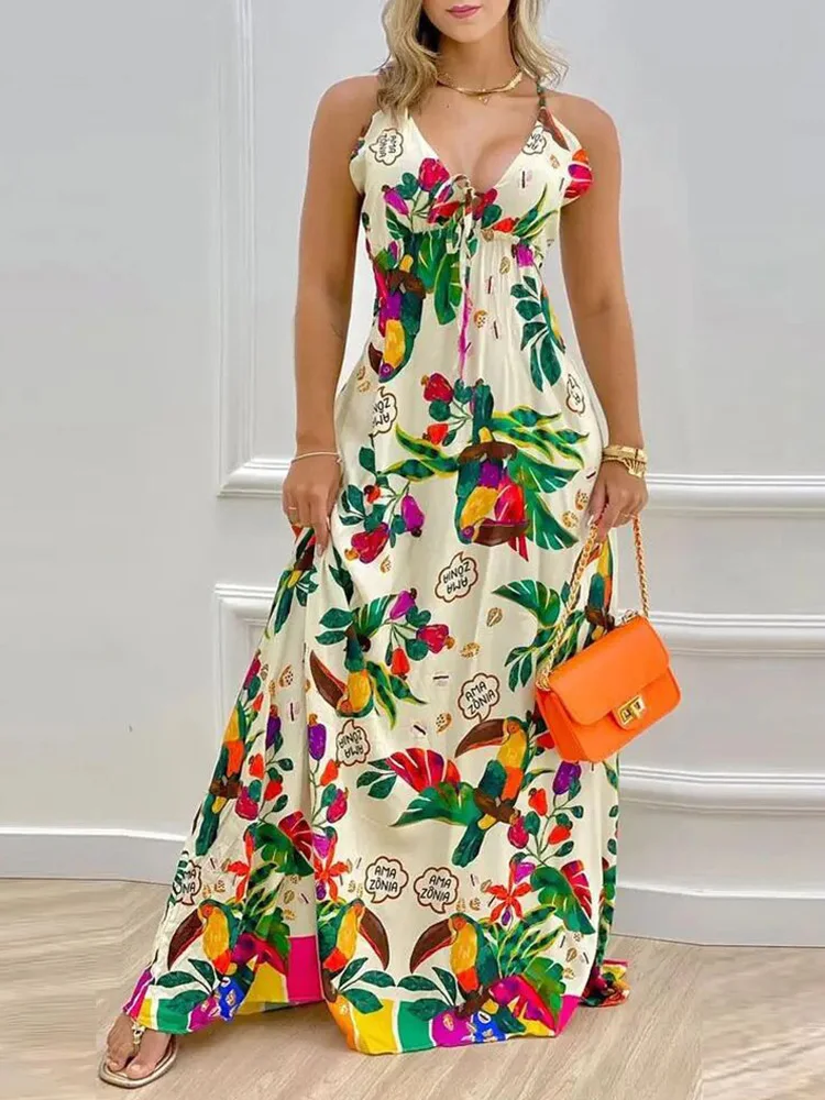 

Макси-платье с открытой спиной и принтом птиц и растений