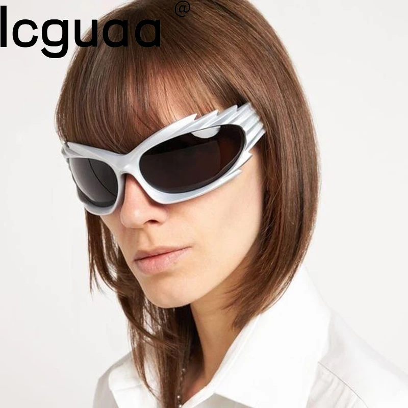 

Очки солнцезащитные женские в стиле «кошачий глаз», с шипами