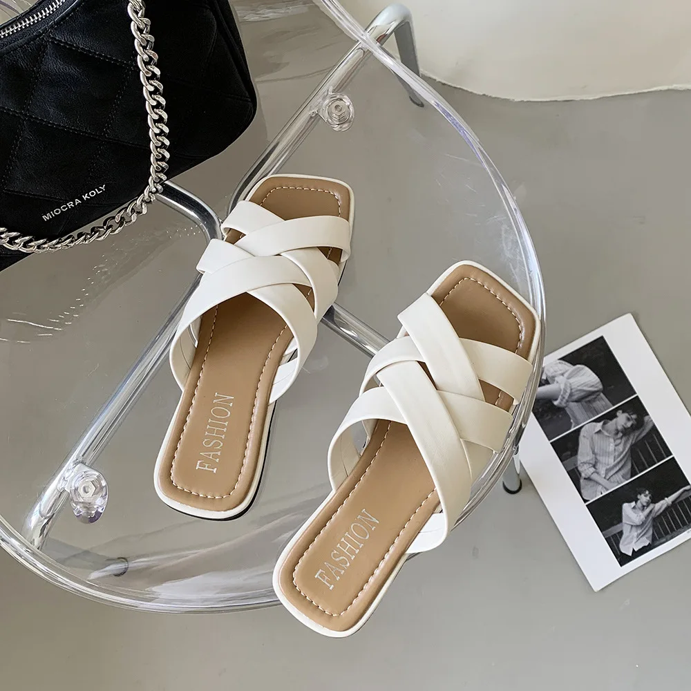 Designer Slippers Summer Shoes Ladies Sandals 2022 New Cross Strap Ladies Flat Sandals Ladies Anti-Slip Slippers Large SizeWomen