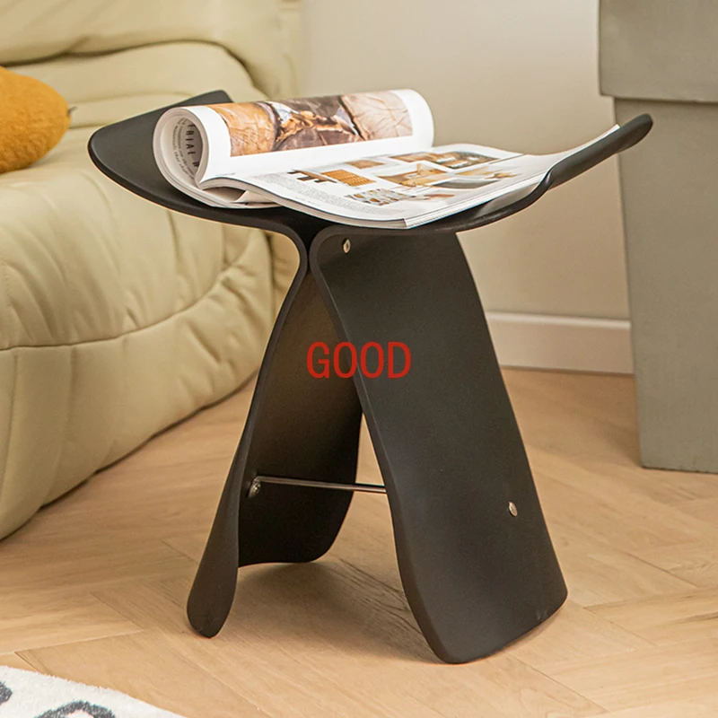 Журнальный столик для макияжа в скандинавском стиле прикроватные тумбочки