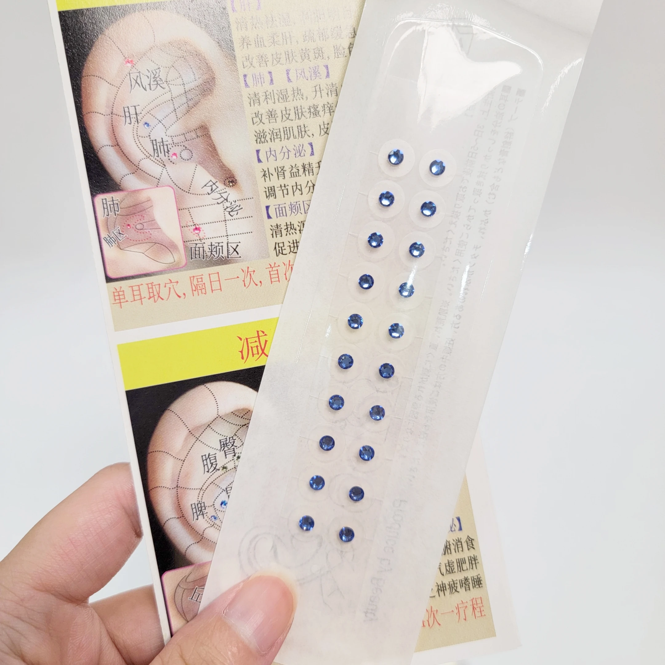 Синие кристаллы драгоценный камень магнитные 24k золотые бусины прозрачная лента