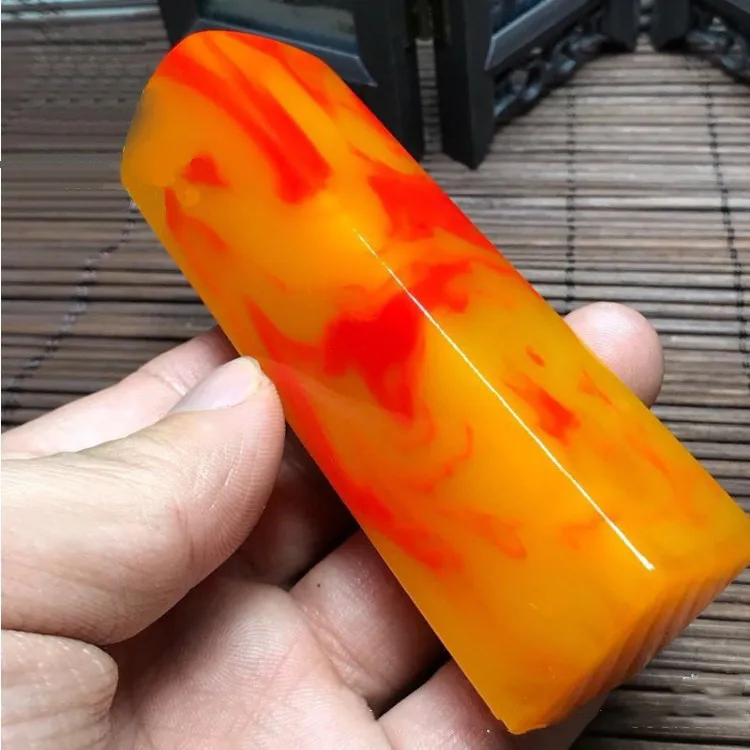 

Xinjiang Gobi Bloodstone Yellow-Red Agate Seal, A Popular Name Seal, A Book Seal, A Seal Cutting Ornament.