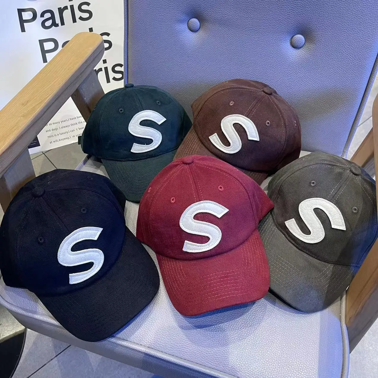 

Новая летняя американская бейсболка с вышивкой и надписью для мужчин и женщин Повседневная плоская шляпа с язычком модная универсальная шляпа с солнцезащитным козырьком BQ1775