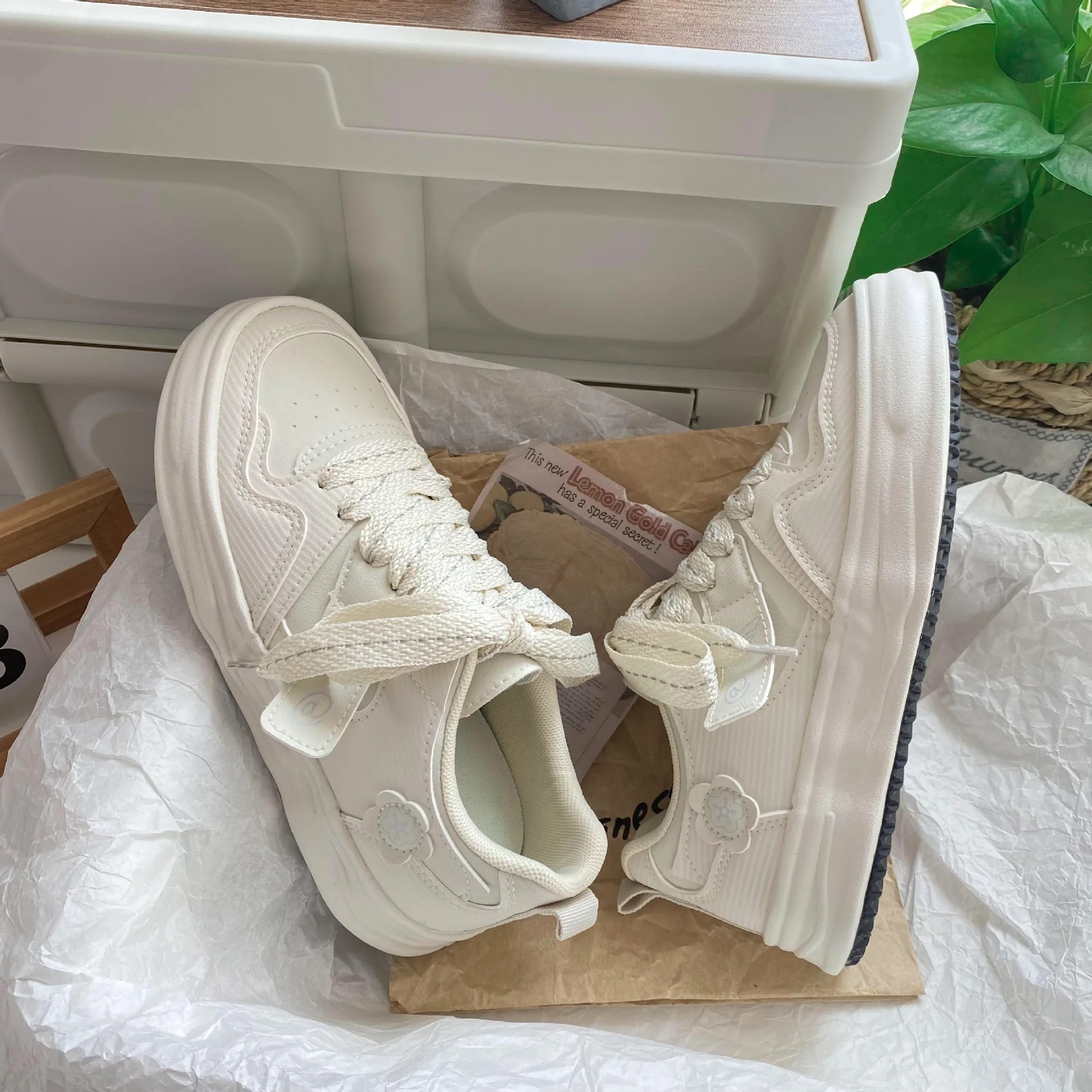 

Женские кроссовки на массивной платформе, брендовые Дизайнерские повседневные спортивные туфли, теннисные кроссовки, женские весенние кроссовки на плоской подошве со шнуровкой, A12, 2023