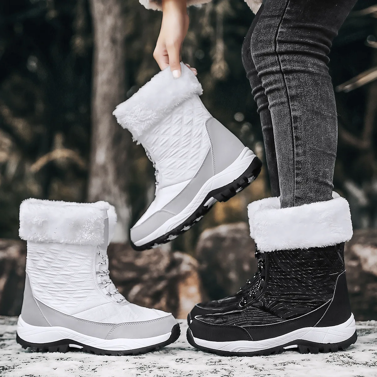 2022 Winter Women's Snow Boots Thickened High-top Plus Velvet Cotton Boots Outdoor Warm Comfortable Wear-resistant Famale Shoes