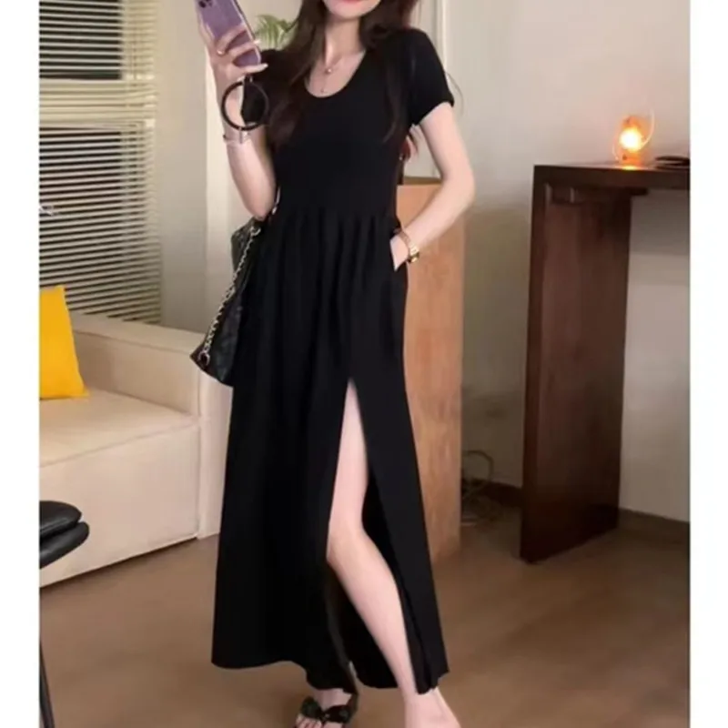 

French Women's2023 Summer Temperament Shows Slim Slim Slim Split Skirt Design Sense with a Waist Wrapped Black A-line Long Dress