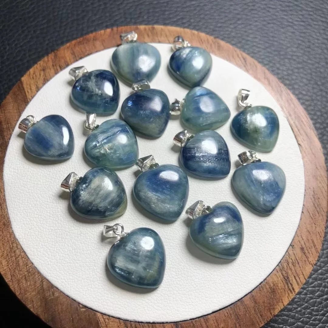 

Женский кулон из серебра 925 пробы, с натуральным кианитом