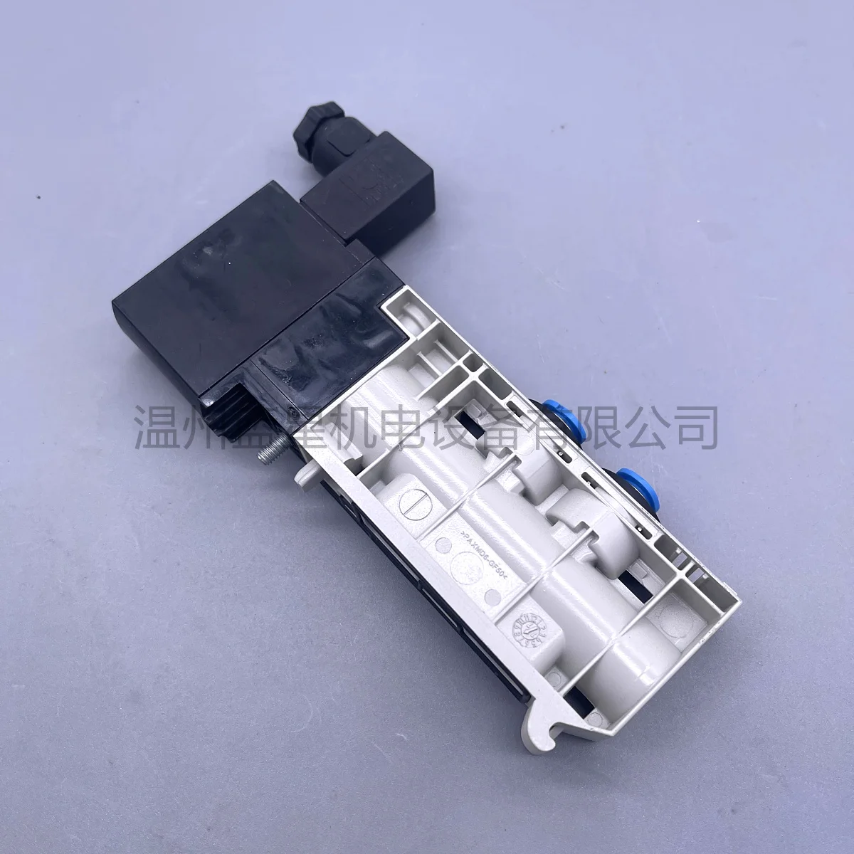 537492 VUVB-S-M42-AZD-Q4-1C1 Соленоидный клапан