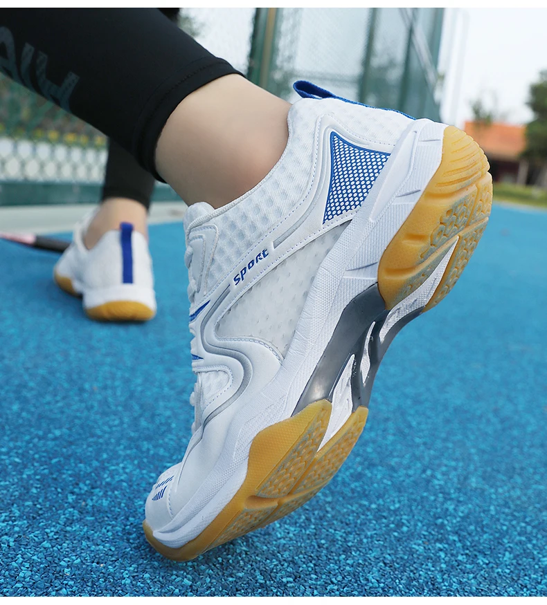 New Table Tennis Shoes Men's and Women's Luxury Tennis Sports Shoes 36-45 Size Volleyball Sports Shoes Men's Badminton Shoes