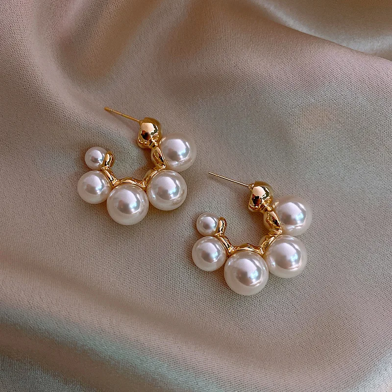 

Elegant Celebrity Metal Inlaid Pearl Earrings For Woman Fashion Jewelry 2023 New Luxury Wedding Party Girl's Unusual Earrings
