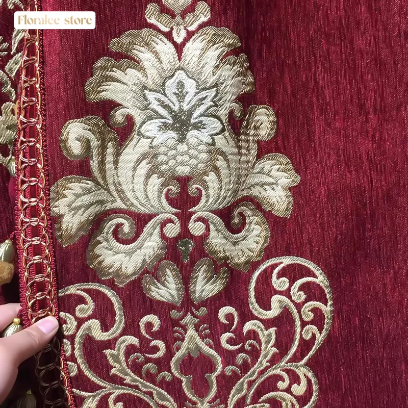 Ярко-красные плотные топы в европейском и американском стиле роскошные