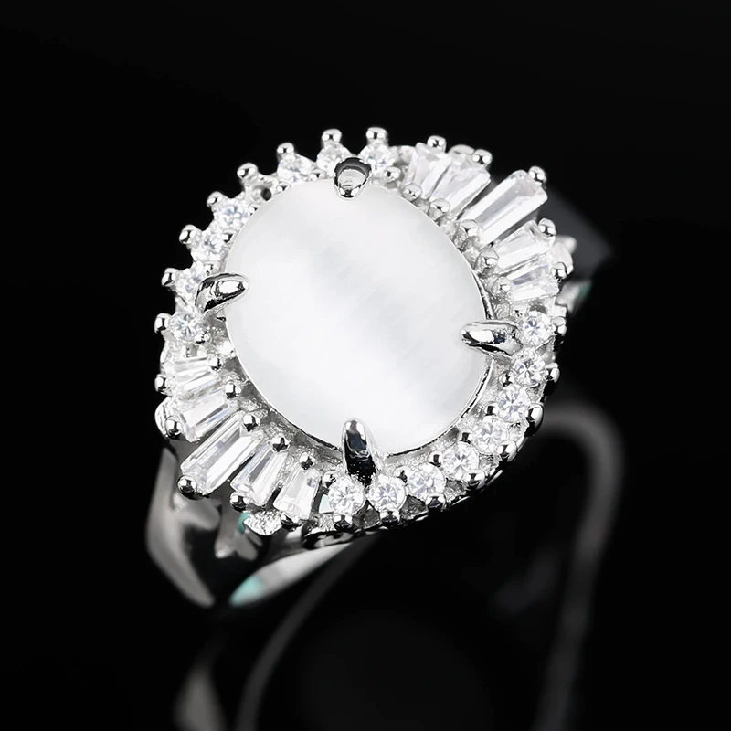 

Luxury Oval Moonstone Rings for Women Silver Color Bohemian Artificial Crystal Flower Ring Wedding Party Fashion Jewelry Gift