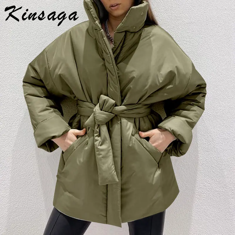 

Куртка женская стеганая зимняя с воротником-стойкой и поясом