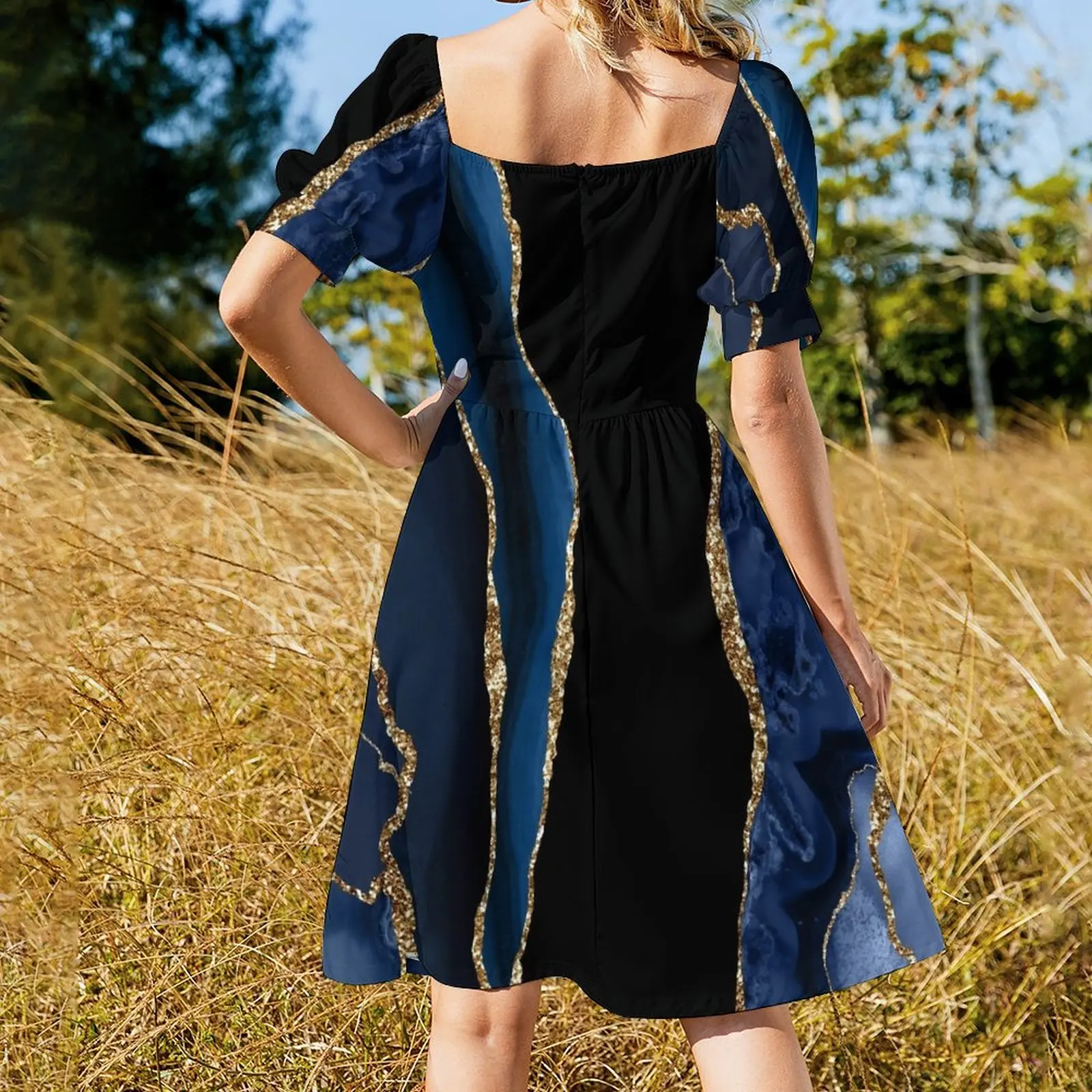 Элегантное платье с абстрактным синим и золотым современным геодовым агатом