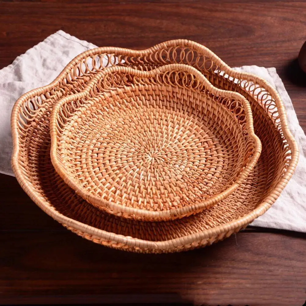 

Fruit Holder Exquisite Handmade Rattan Fruit Basket Lightweight Serving Basket