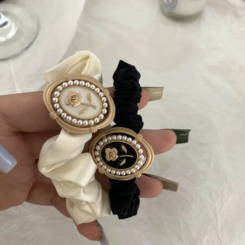 

Retro Flower Hair Rope Metal Pearls French Elastic Hair Bands Modern Style Silk Ribbon Fabrics For Women Hair Accessories Korean
