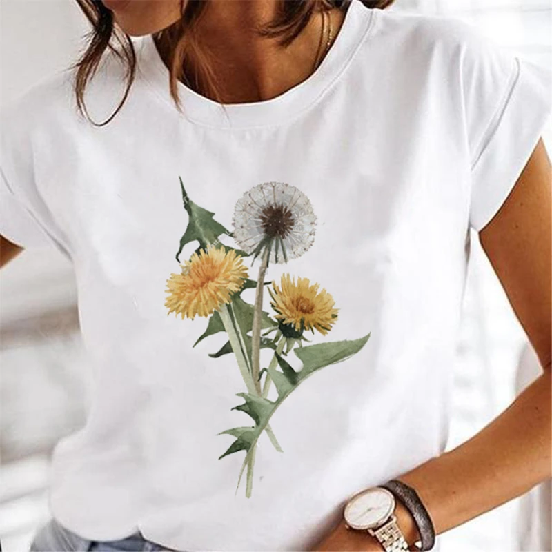 Женская футболка с коротким рукавом, круглым вырезом и цветочным принтом