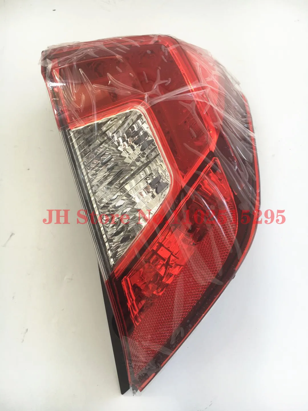 

JH Right Side Rear Tail Light Assy For Honda FIT JAZZ GK5 GP5 2014-2020 33550-T5A-G01 33500-T5A-J01 33500T5AJ01 33500-T5A-J01