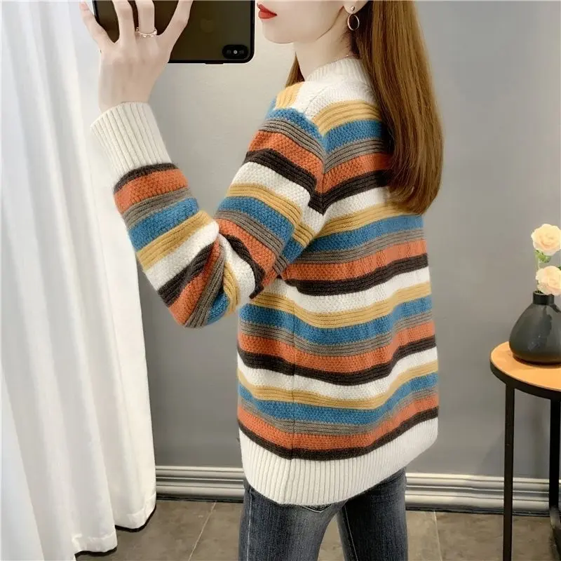 Осенне-зимний женский пуловер полосатый свитер с полувысоким воротом свободный