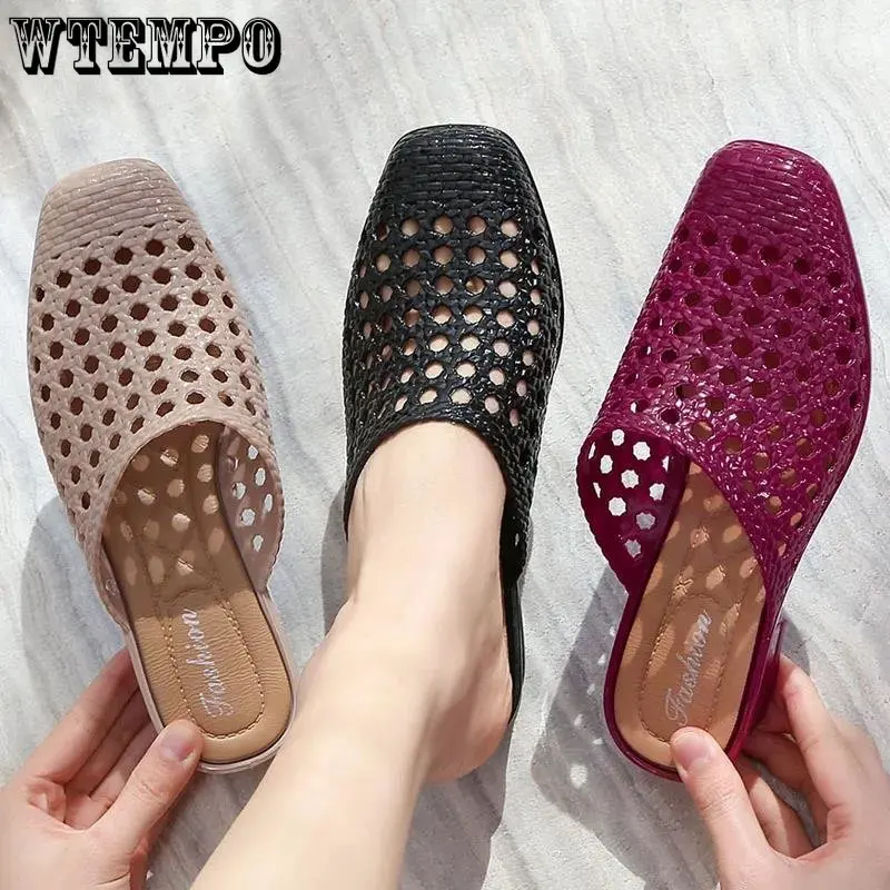 

Женские пляжные шлепанцы с вырезами WTEMPO, летняя Корейская обувь на среднем каблуке, модные новые повседневные однотонные Нескользящие тапочки, оптовая продажа