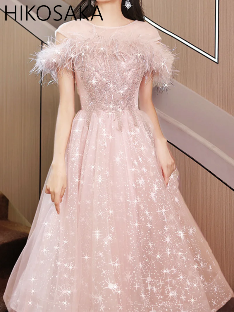 

Elegant Pink Appliques Prom Dresses Off Shoulder Feather Beading Sequined O Neck Zipper Design Evening Party Women Gowns