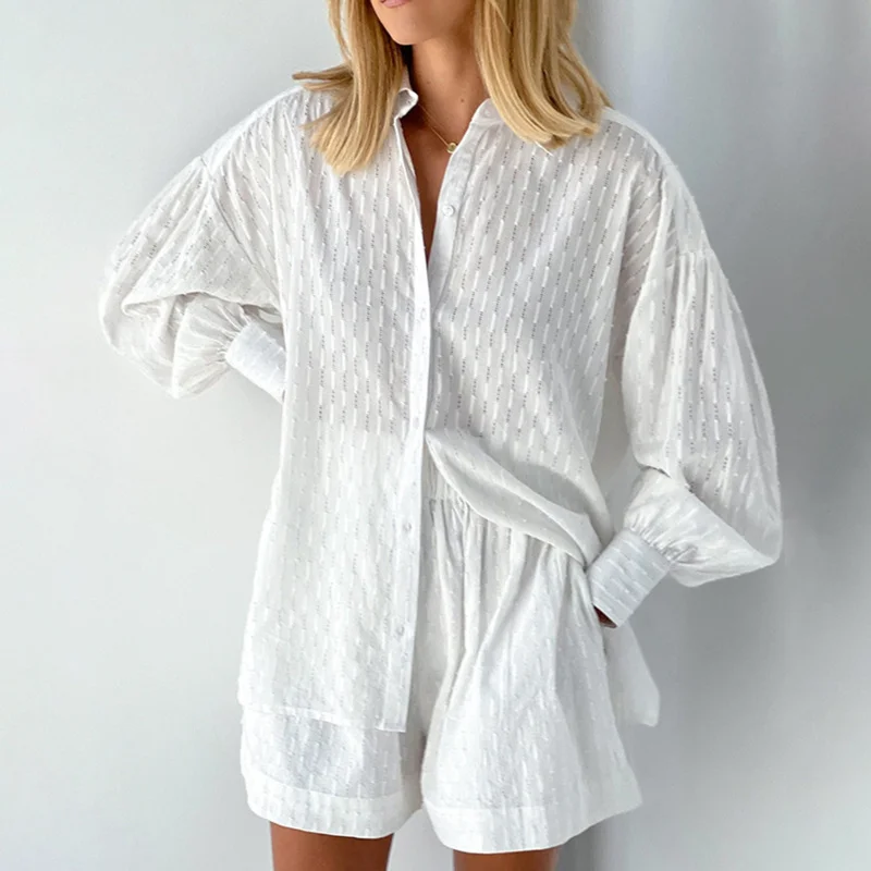 

Elegant Hollow Jacquard Fabric Suits Soft Vacation Women Niche Long Sleeves Shirts And Hot Pants Two Pieces Outfits Summer