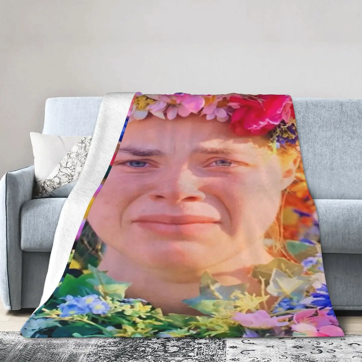 Ультрамягкое одеяло из микрофлиса May Queen Dani